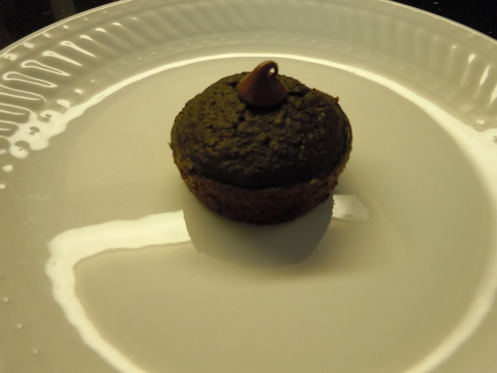 Skinni Cook: Skinni Chocolate Chocolate Cake