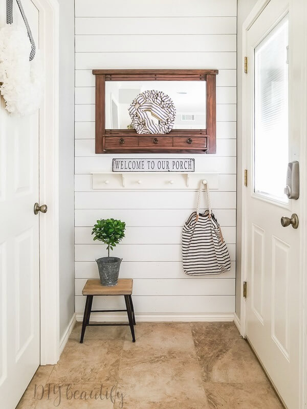 unique feature wall ideas - shiplap wall from diybeautify.com
