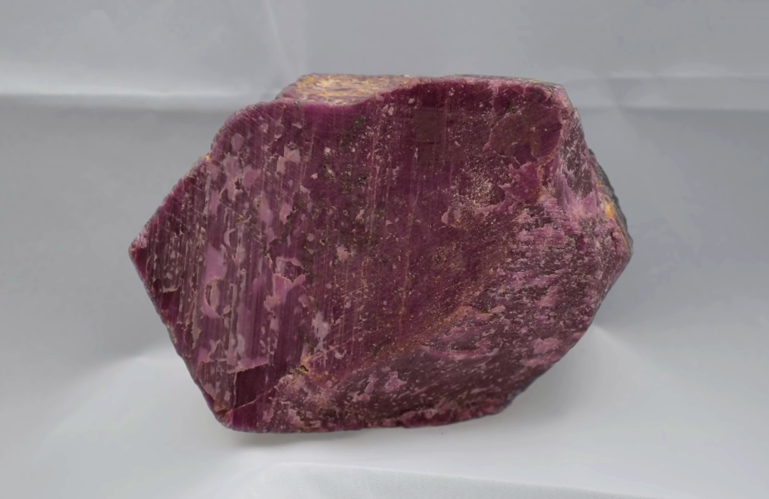 the largest rough ruby crystal in the world