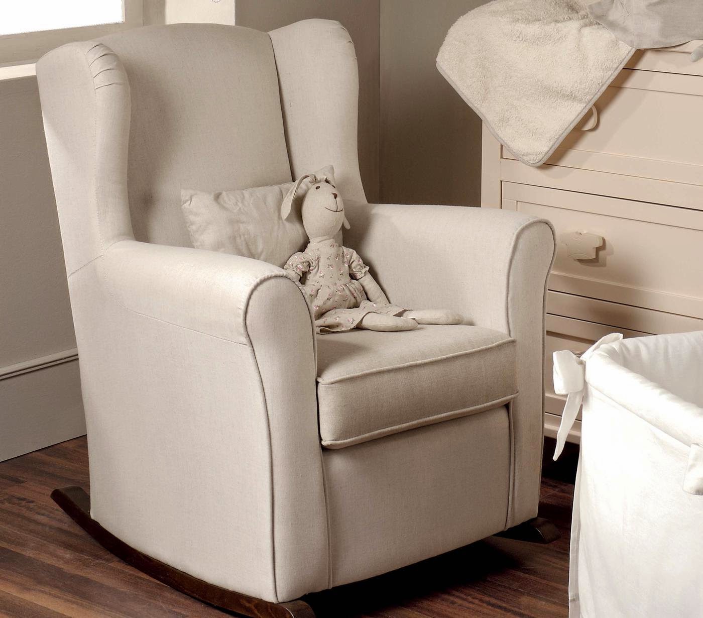 MECEDORA DE LACTANCIA