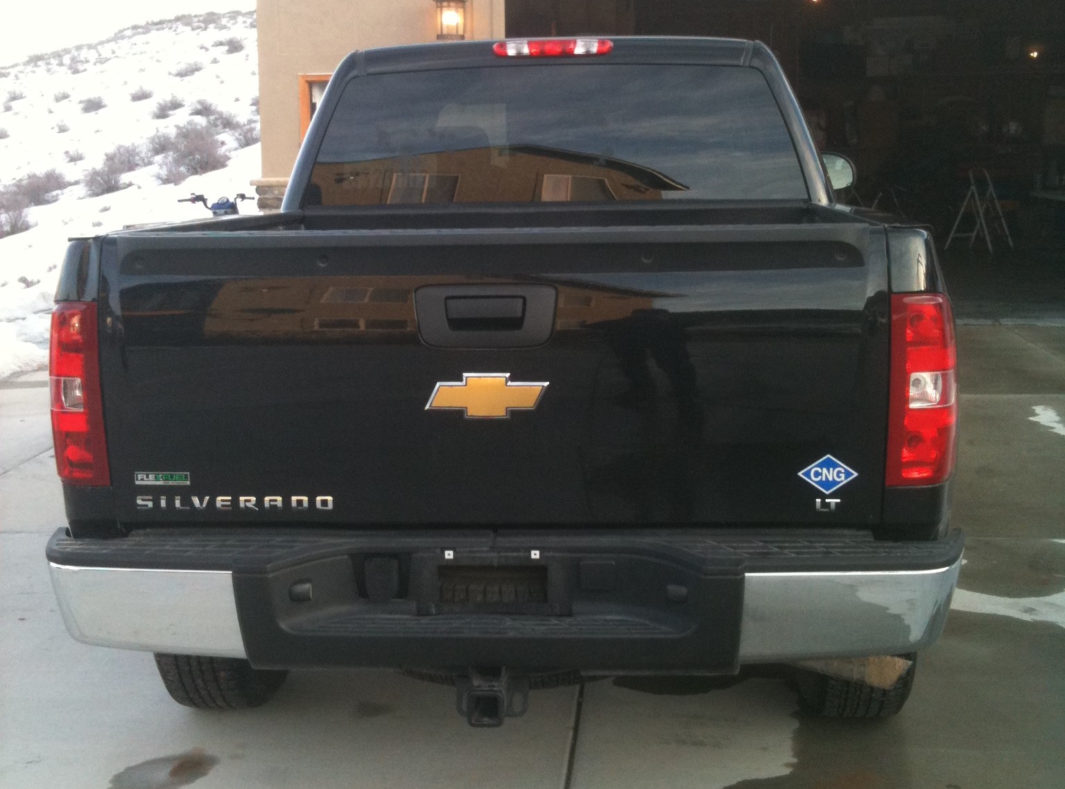 CNG America Auto Sales: 2010 Silverado 1500 LT Crew Cab (Black) $32,999
