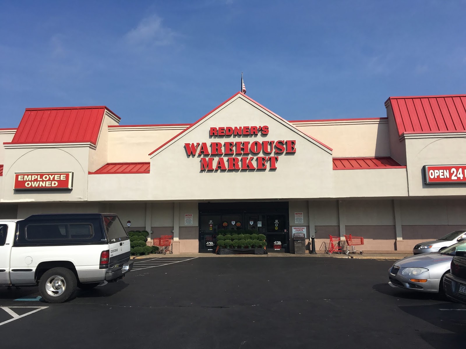 TOUR Redner's Warehouse Markets Easton, PA
