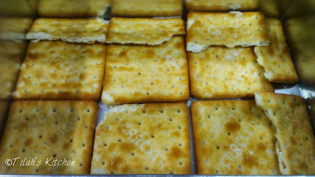Cream Cracker Layered Cheese Cake (Kek Biskut Lapis Keju)