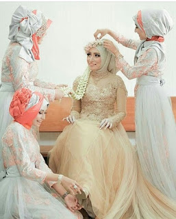 gaun pengantin muslimah ala dian pelangi