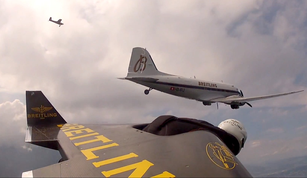 If It's Hip, It's Here (Archives) It's A Bird! It's A Plane! It's A