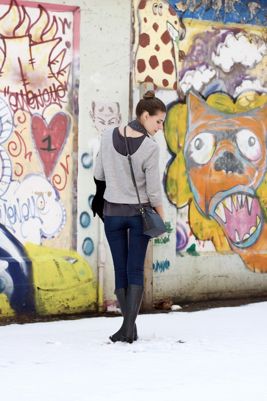 Urban Outfitters Gray Women's Sweater Urban Outfitters Gray Women's Sweater