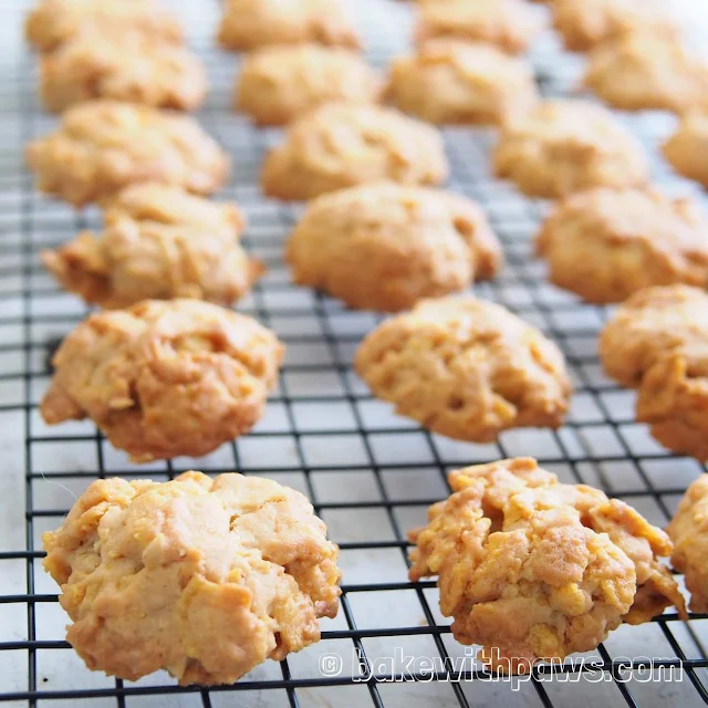 Cornflake Cookies