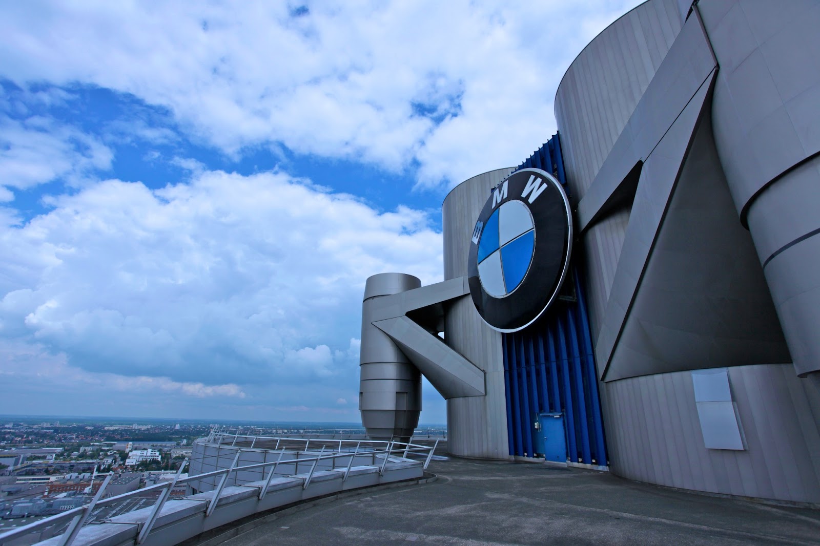 Bmw building in russia