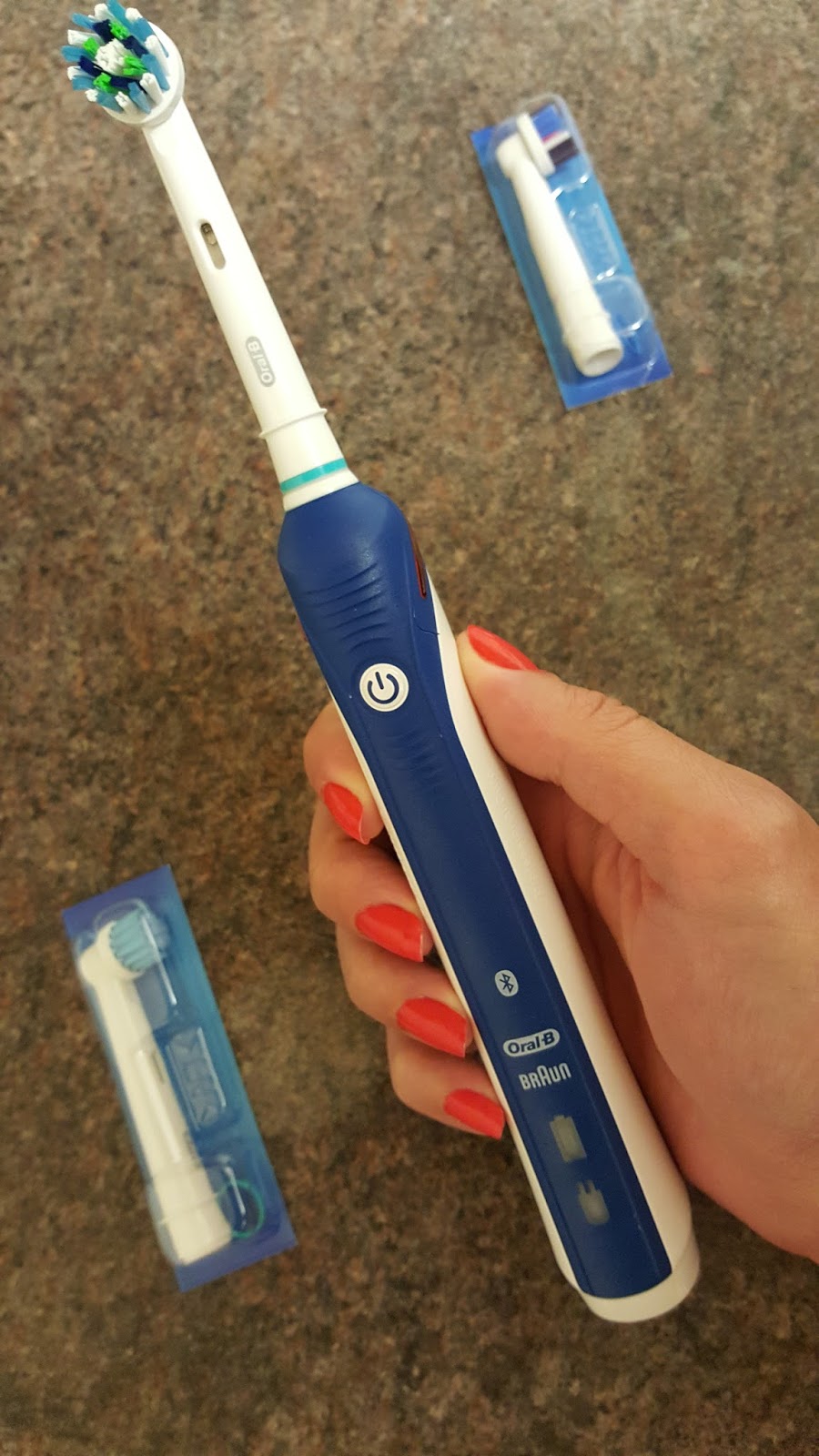 Linda's Lifestyle: My well-loved Oral B Smart Series 5000 Cross Action
