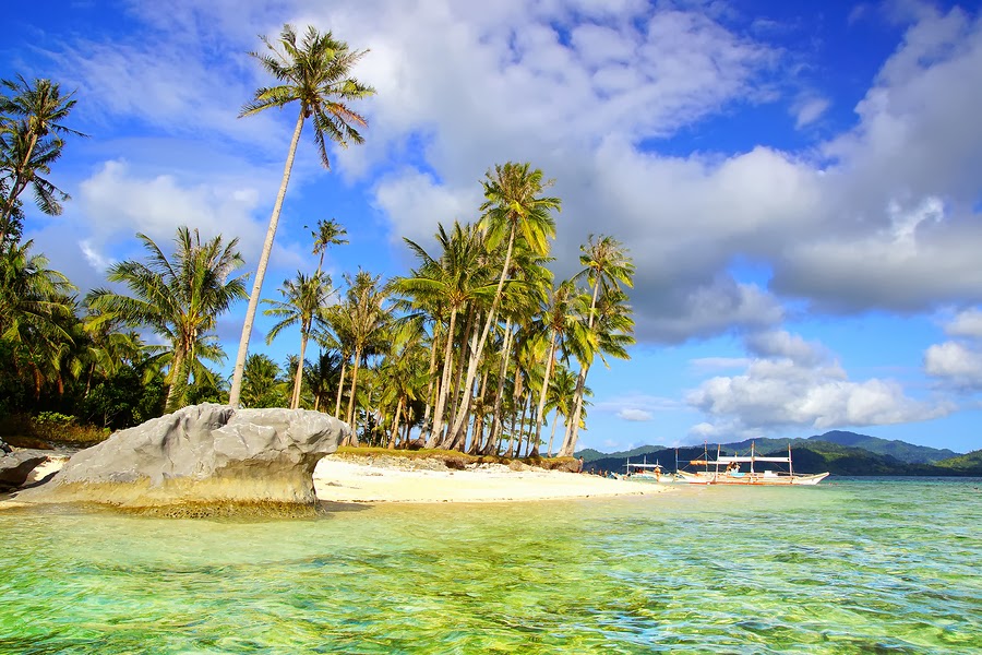 Island Beach in El Nido, Palawan