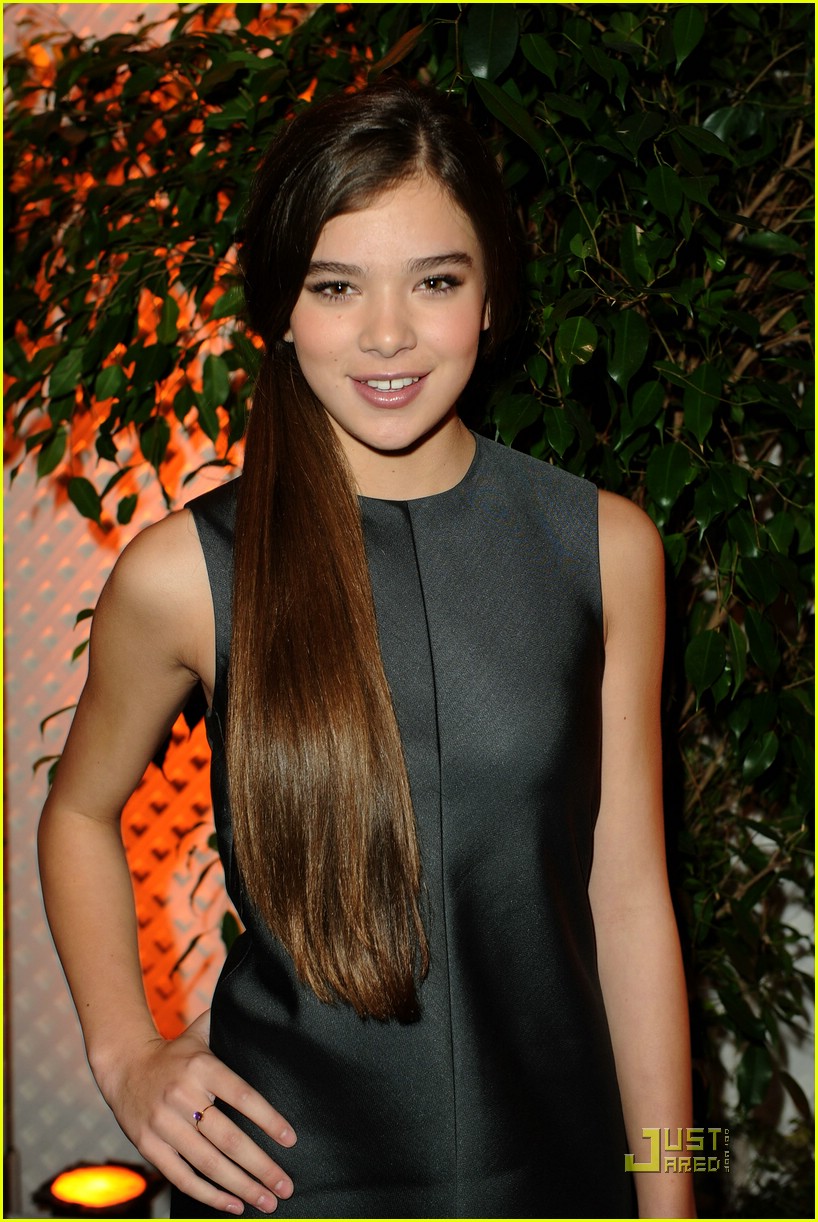 Hollywood Hot Actress Hailee Steinfeld