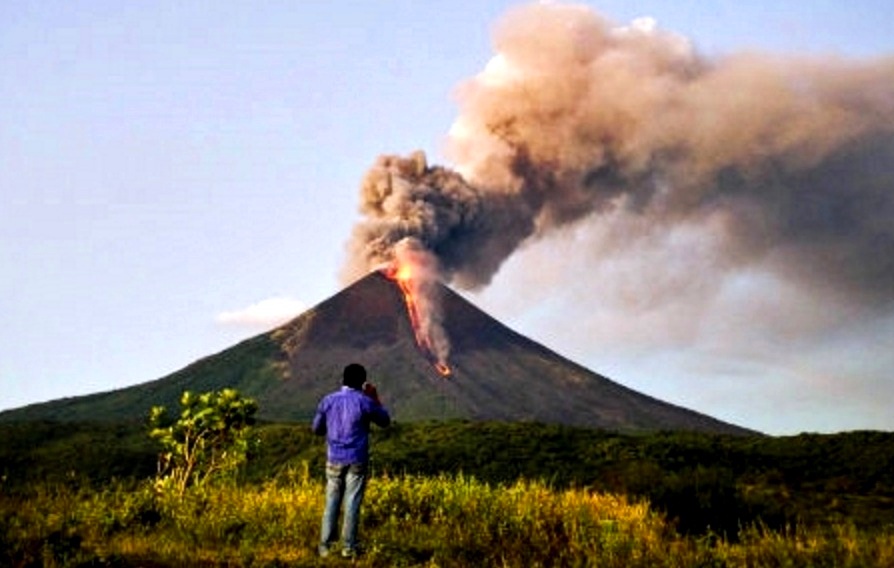Arti Mimpi Gunung Meletus Menurut Islam Bersama Arti Mimpi Gunung Meletus Menurut Islam Bersama