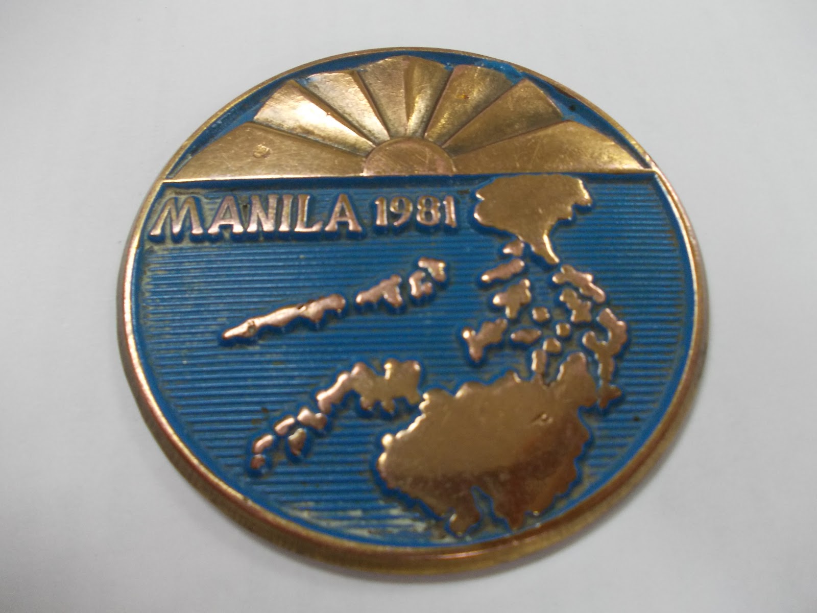 kiniantik: Medali Menyambut SEA Games Manila