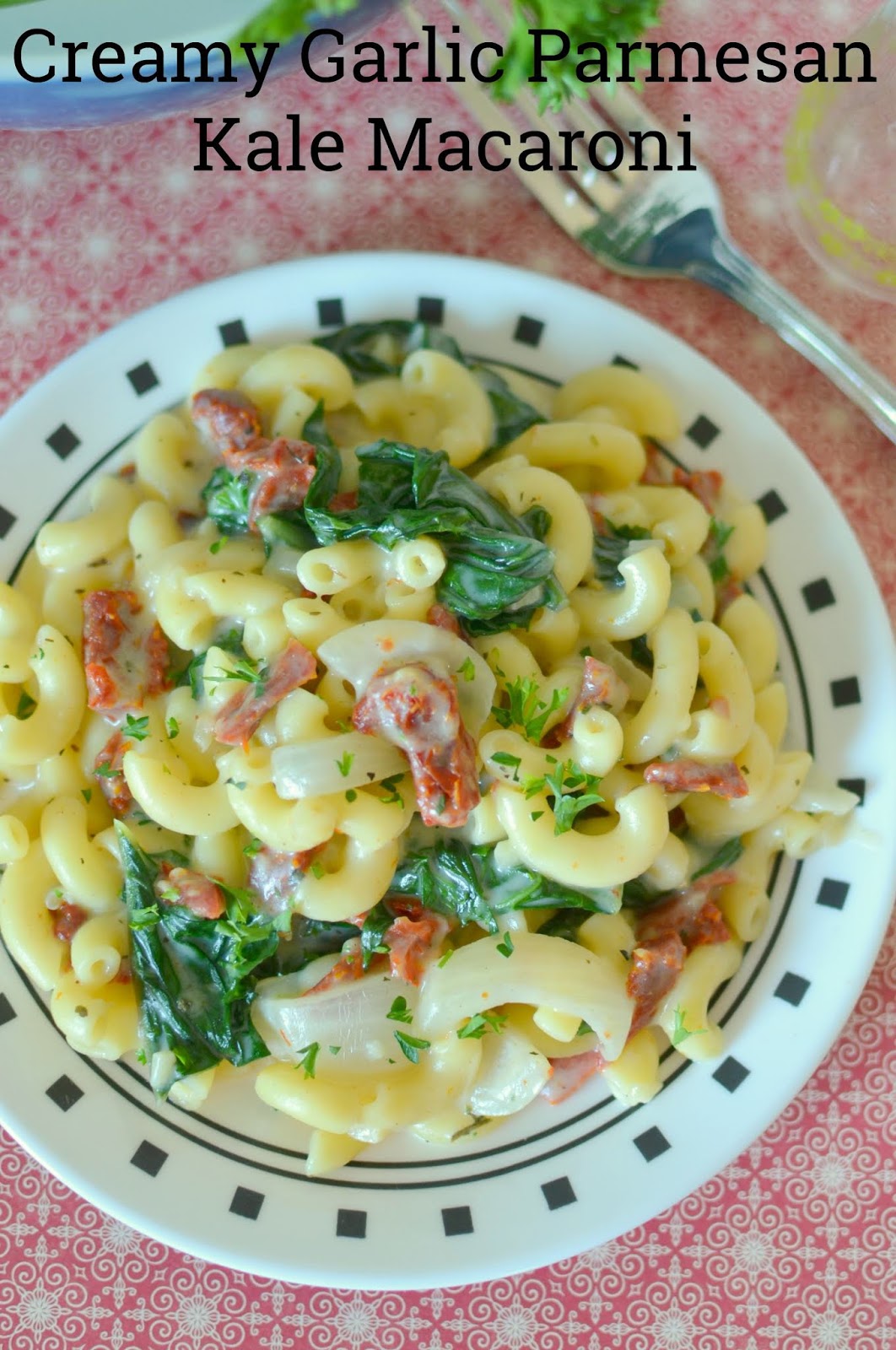 Creamy Garlic Parmesan Kale Macaroni Recipe