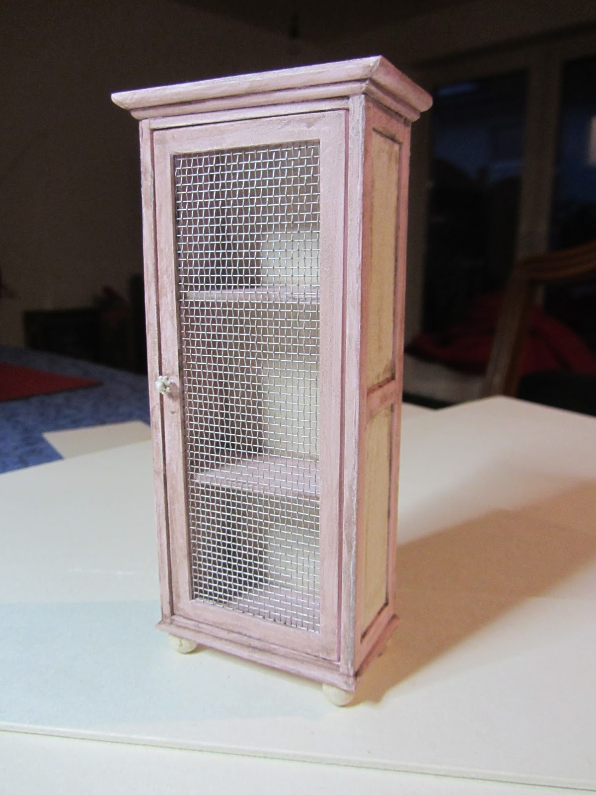 Nostalgie in 1:12: Kleiner Vorratsschrank | Vorratsschrank, Vorrat, Schrank