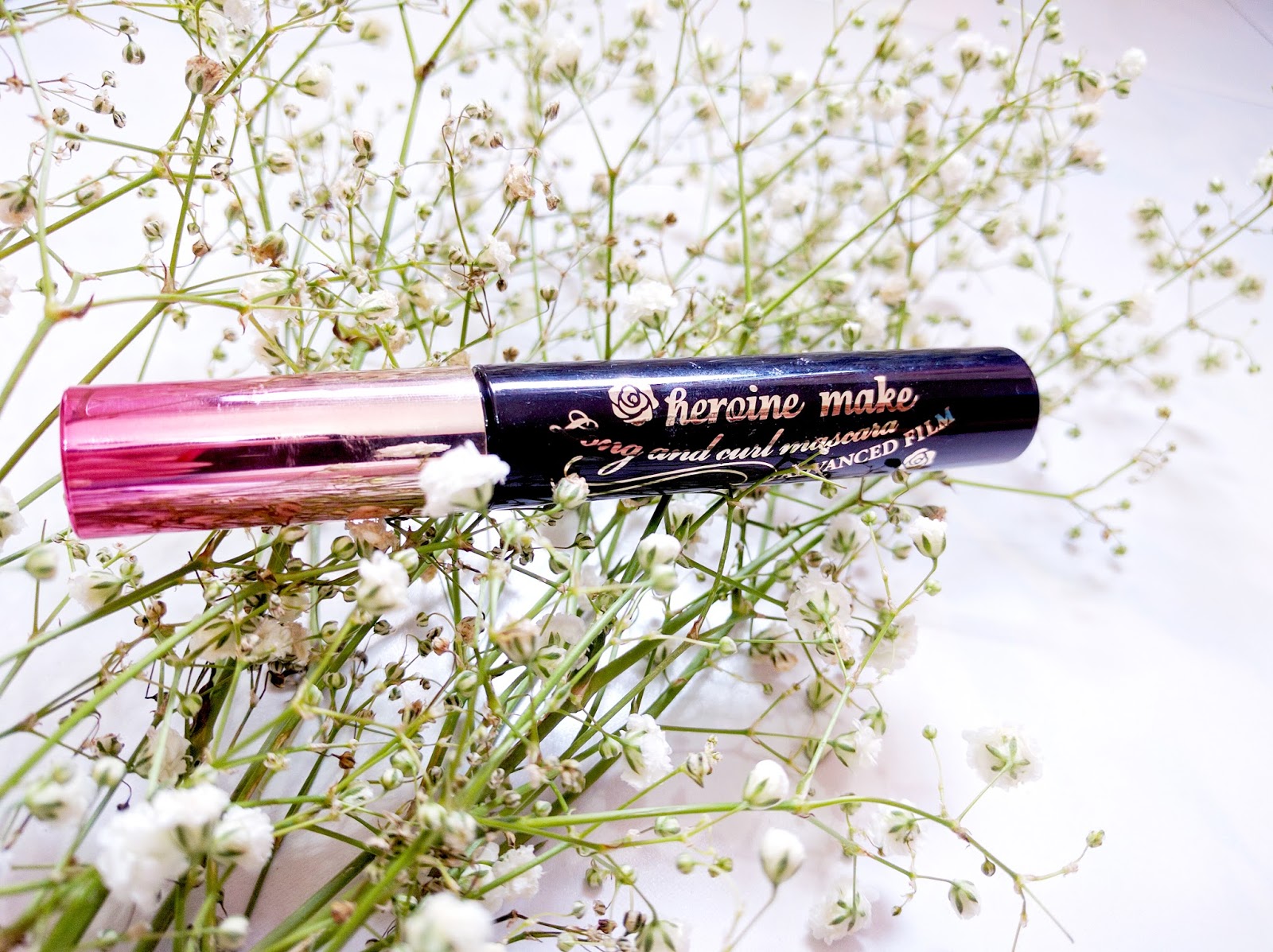 Review Heroine Make Long & Curl Advanced Film Mascara Angie momo