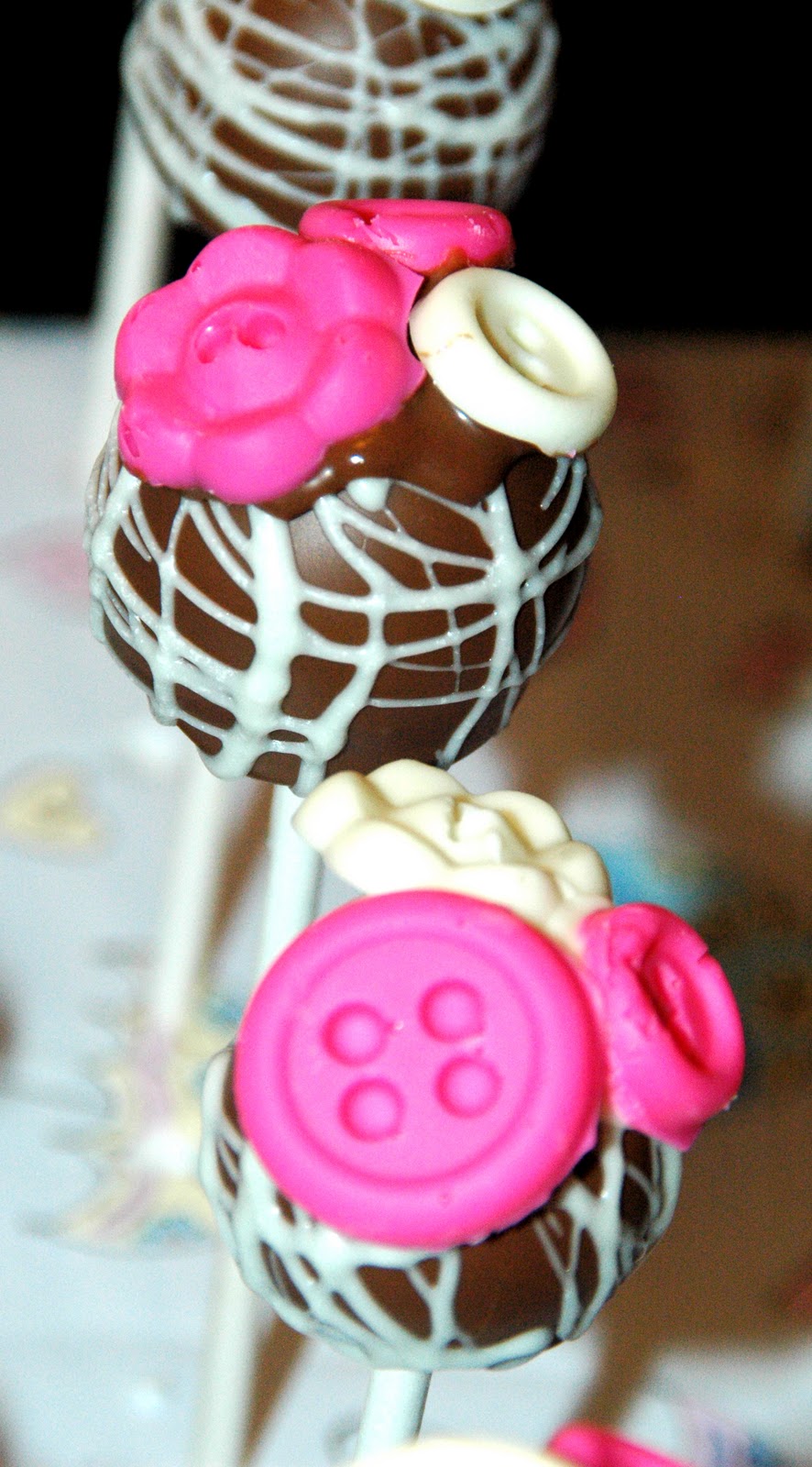 How Much Icing Goes In Cake Pops How Much Icing Goes In Cake Pops
