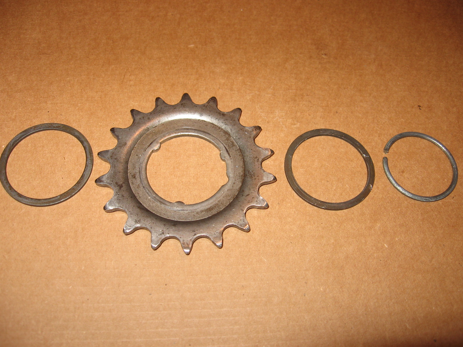 Classic Three Speeds Adjusting Chain Line on the Sturmey Archer AW hub