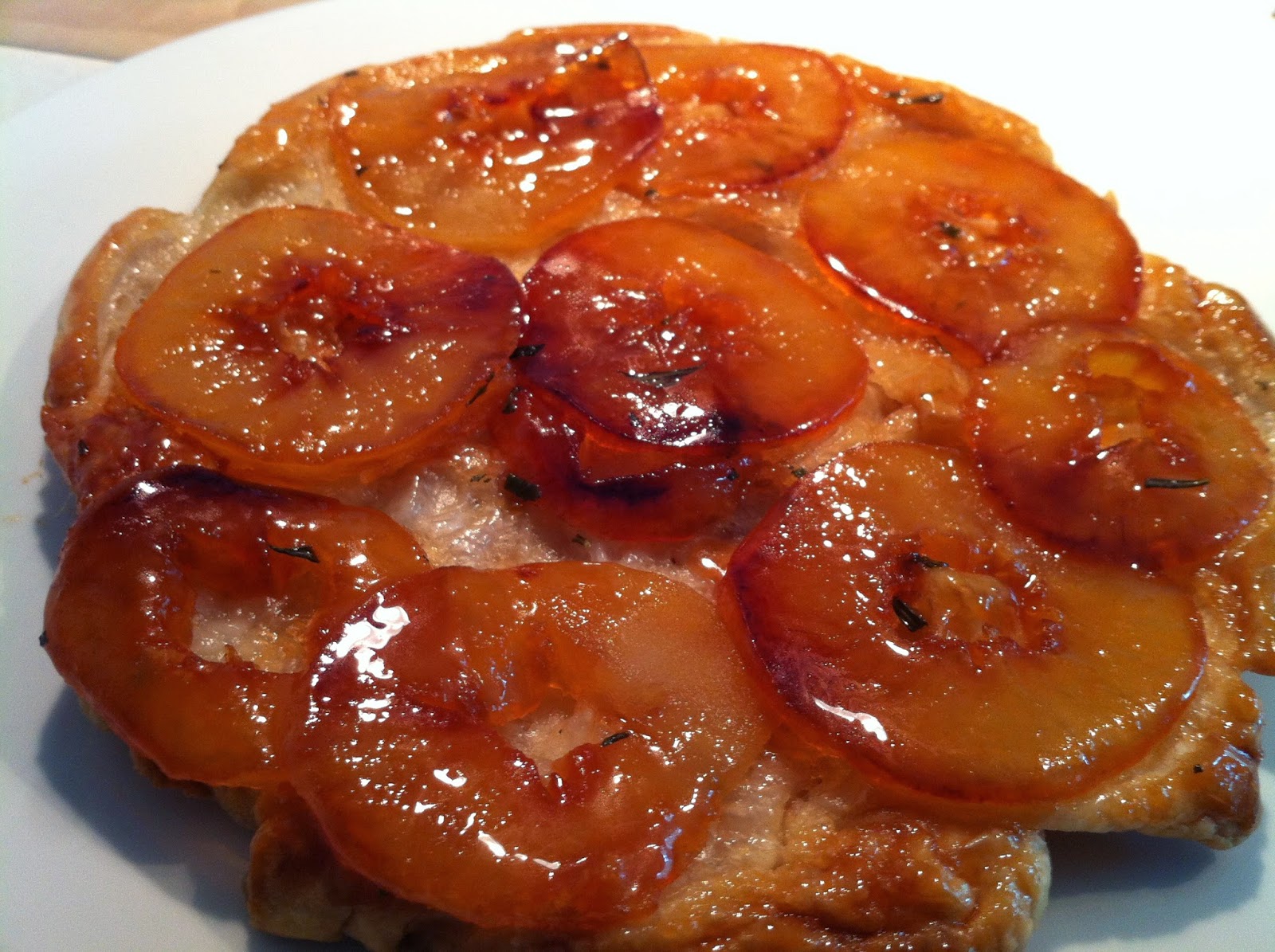 Gwens Küche: Upside Down: Tarte Tatin mit Apfel und Rosmarin