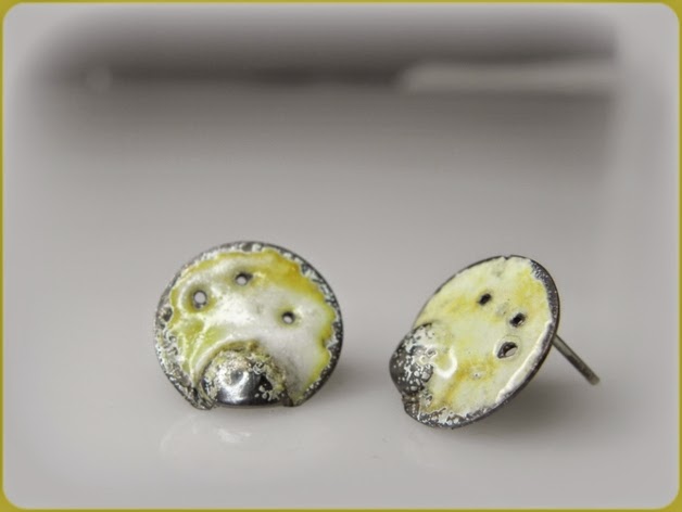 https://www.etsy.com/listing/187545051/sterling-silver-stud-earrings-with-hot?ref=shop_home_active_3