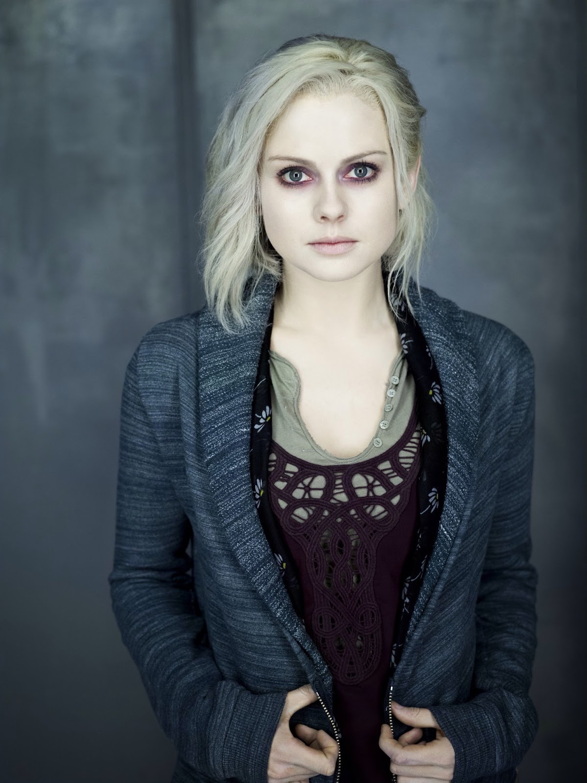 Anime Feet: iZombie: Liv Moore / Gwen Dylan