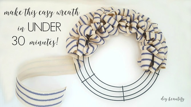 HOW TO MAKE A YEAR ROUND WREATH/ Easy wreath tutorial #wreathmaking  #wreathtutorial 