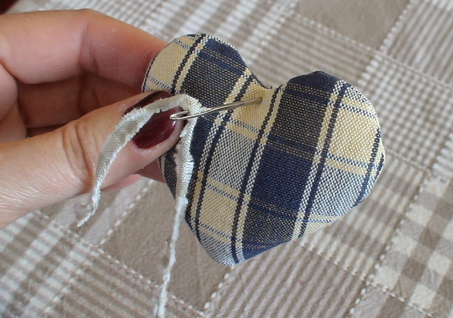 Sewing Kit How to Make Soft Juggling Balls, Pyramid Bean Bags, Indoor Play Balls. The Ultimate