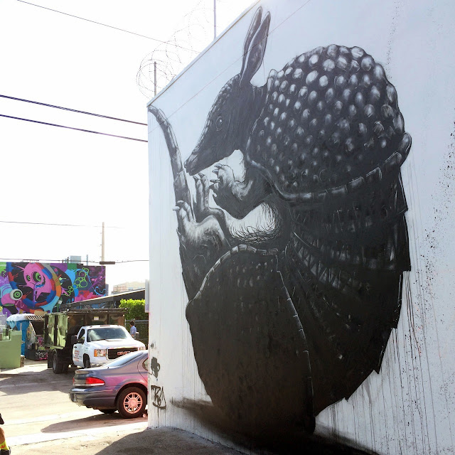 "Armadillo" New Mural By Belgian Street Artist ROA in Miami For Art Basel 2013. 3