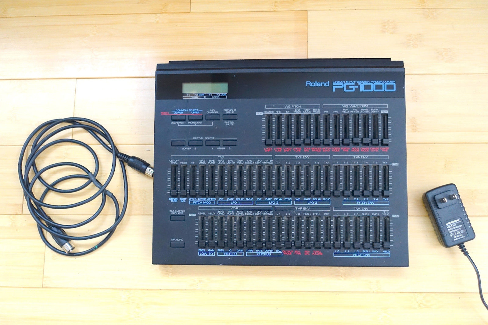 MATRIXSYNTH Roland D50 + PG1000 Programmer
