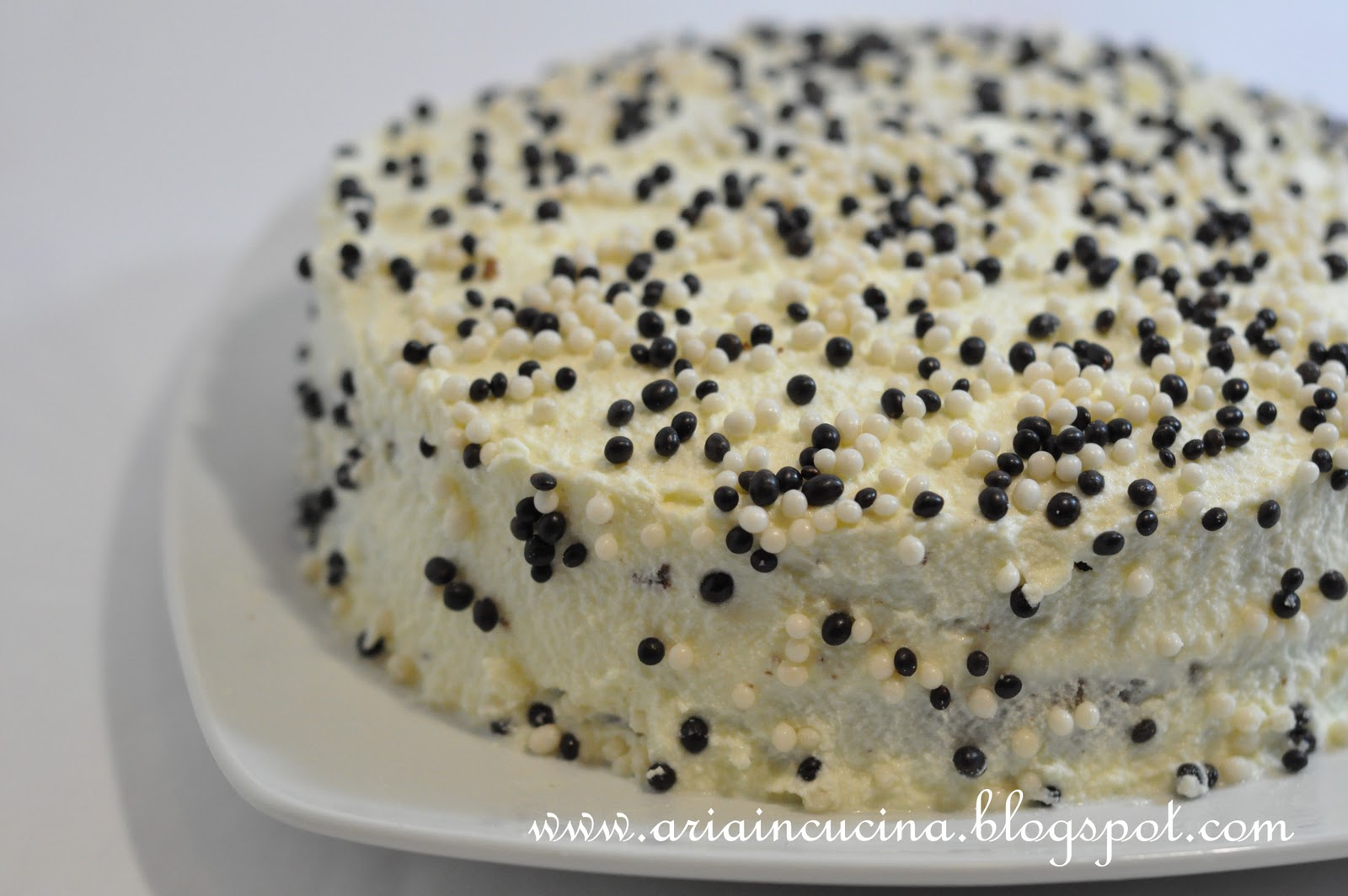 torta bianca e nera sofficissima