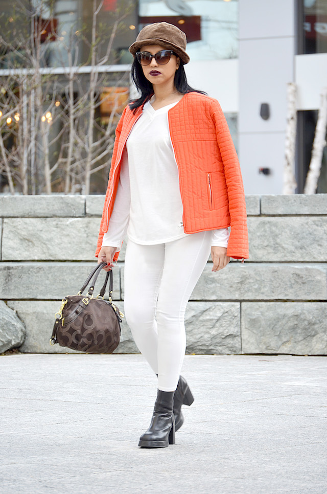 Orange Is The New Black-MariEstilo-Look of the day-Fashion Blogger- Moda El Salvador- Latina Blogger-Pantalones blancos-Bomber Jacket