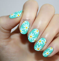 daisy nails spring nail must every simple