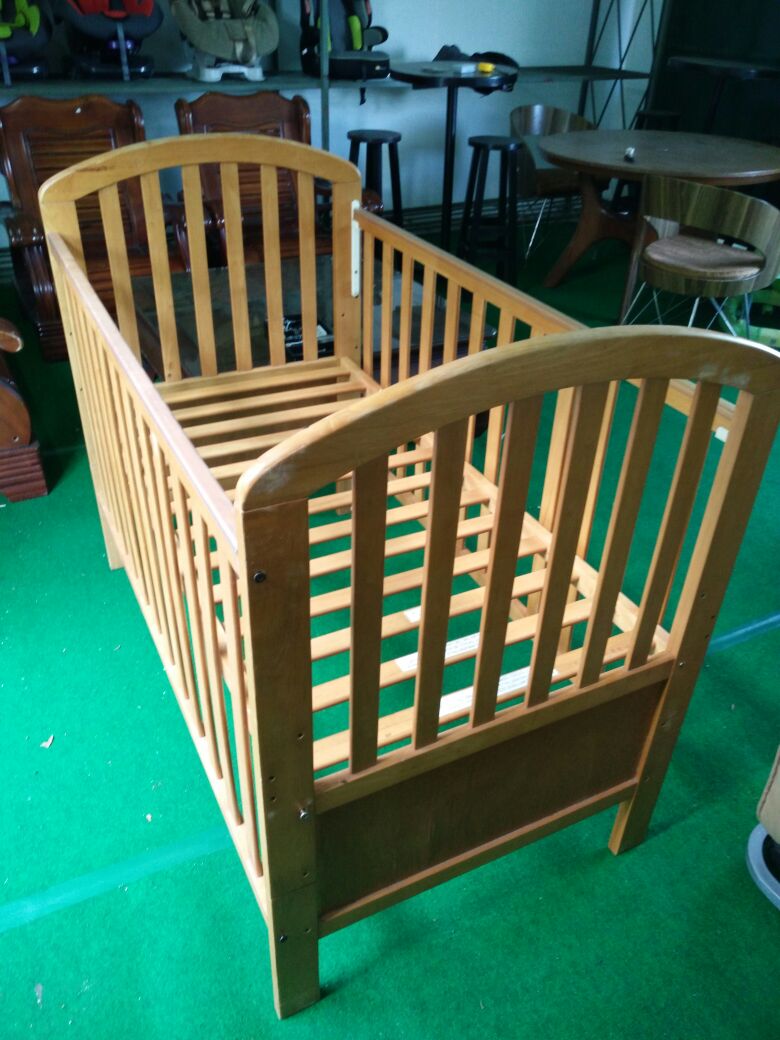BaBY BuNDLeS Baby Cot / Katil Baby (Kayu Nyatoh) BBC 050