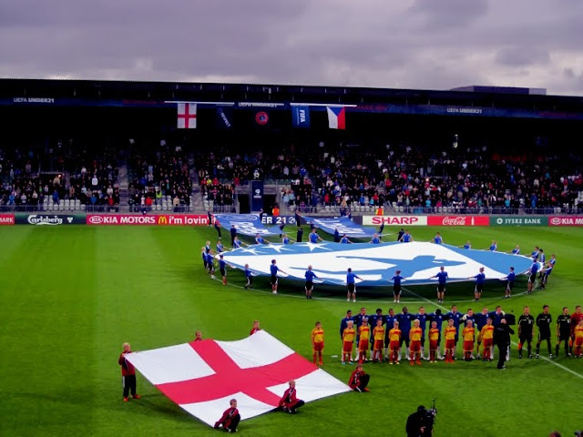 England 1:2 Czech Republic