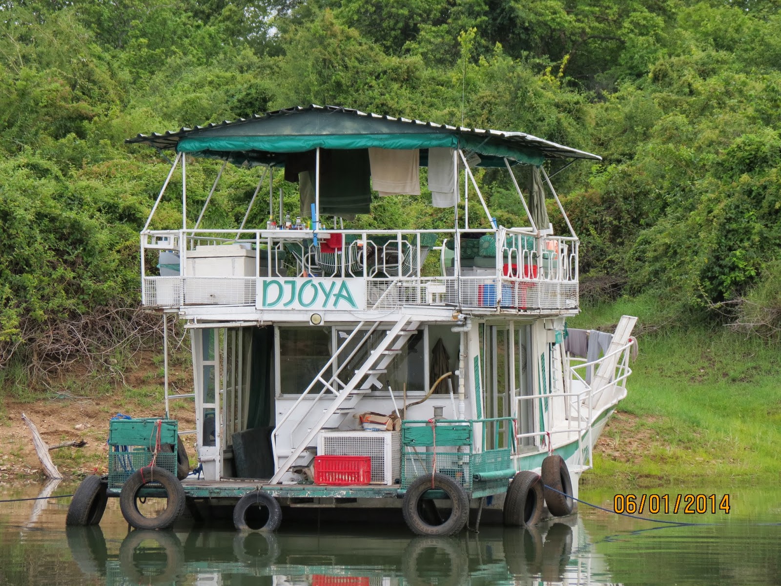 Shiawela Safaris Lake Kariba House Boat!