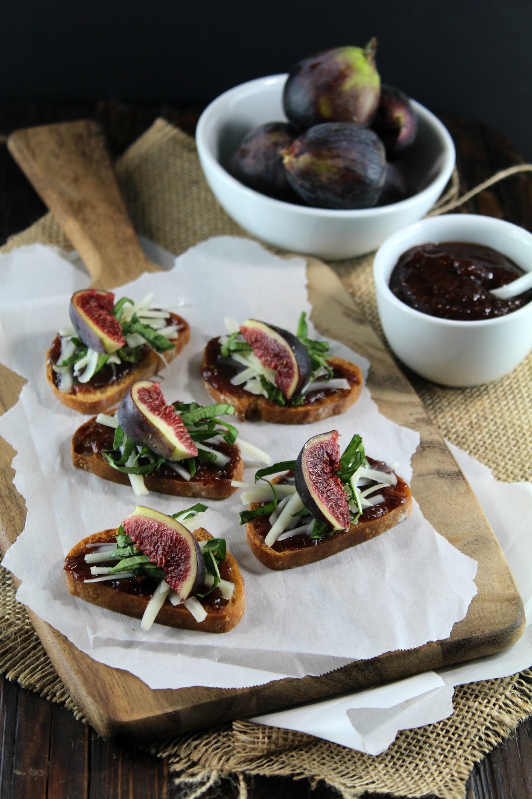 Authentic Suburban Gourmet Manchego and Fig Jam Crostini Friday