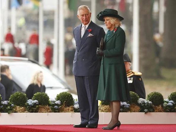 Queen Elizabeth, President Juan Manuel Santos, Maria Clemencia Rodriguez, Prince Philip, Prince Charles, Camilla, Duchess of Cornwall