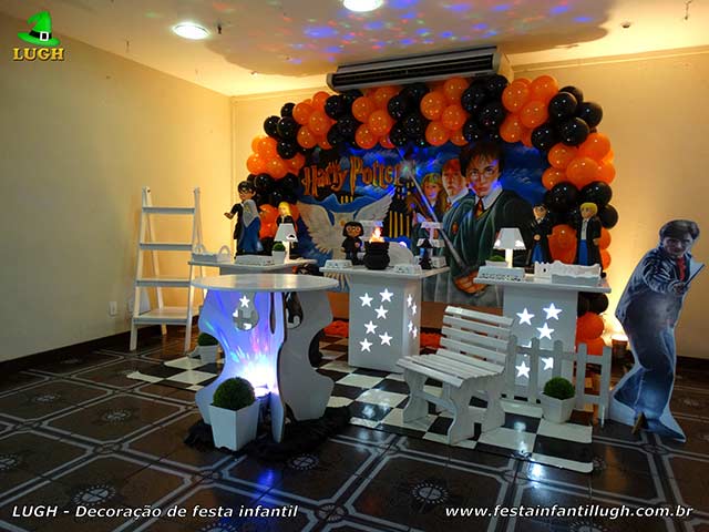 Decoração mesa de aniversário tema Harry Potter - Provençal simples Decoração de mesa de aniversário tema Harry Potter para festa infantil - Barra - RJ