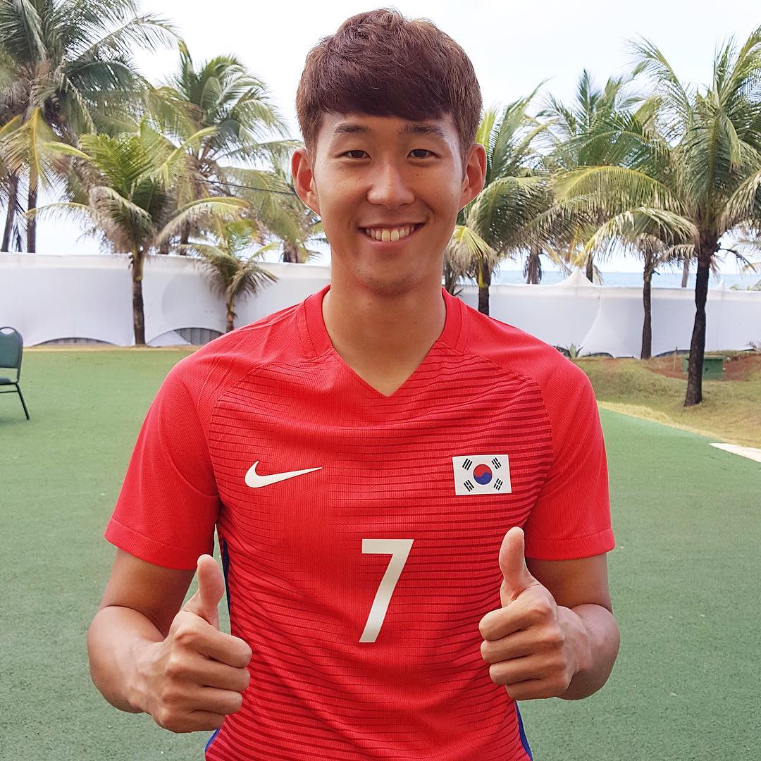 South Korea 2016 Olympics Kit Revealed - Footy Headlines(04)