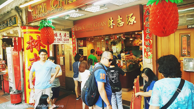 Chinese new year light-up & chinatown festive market photo taking Singapore Food & Lifestyle Blog | My Insta Life-Style: Chinese New Year