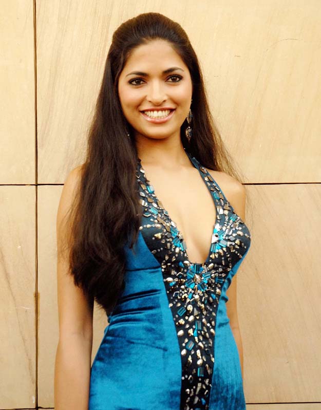 Film Star Picture Indian Parvathy Omanakuttan Gallery