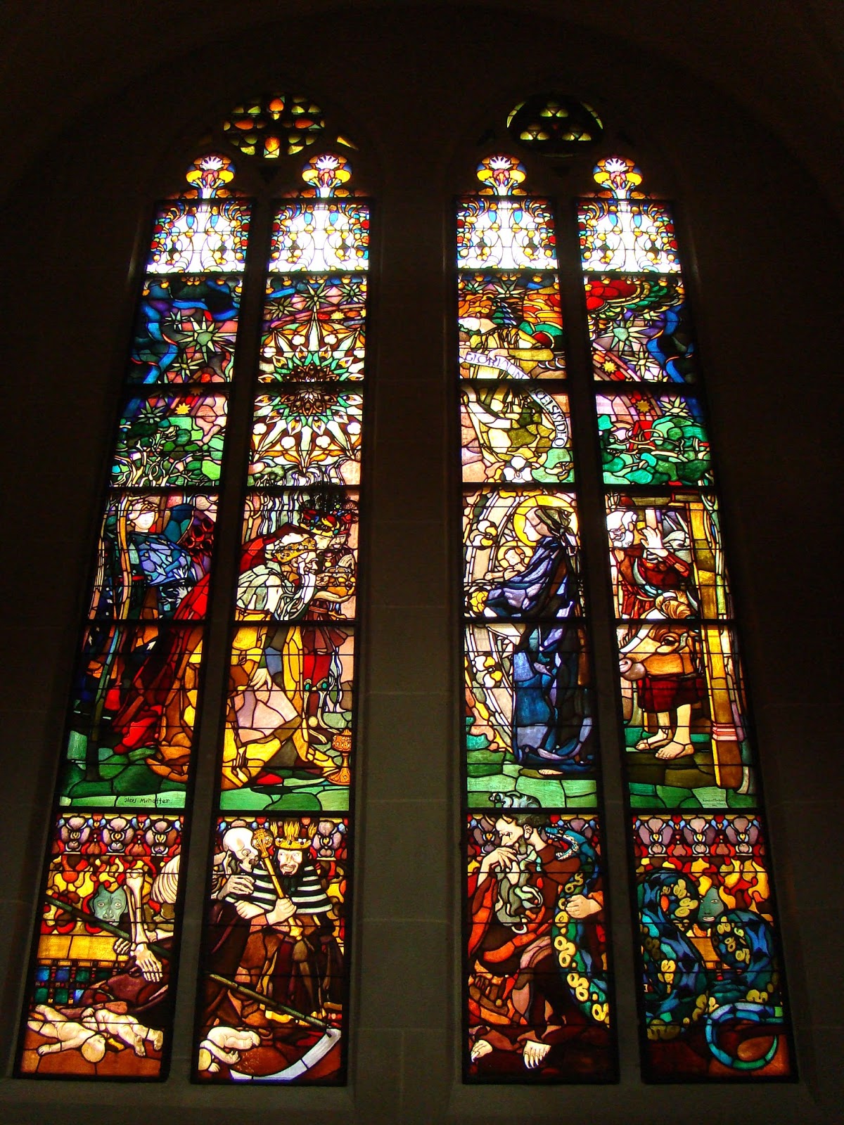 Viajes, bichos y mas Catedral de San Nicolás en Fribourg, Suiza