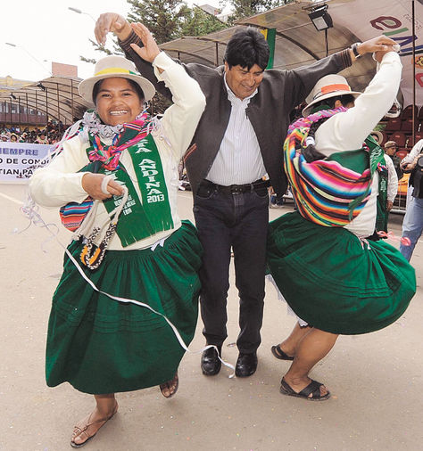 Evo Morales en la entrada del Anata Andino