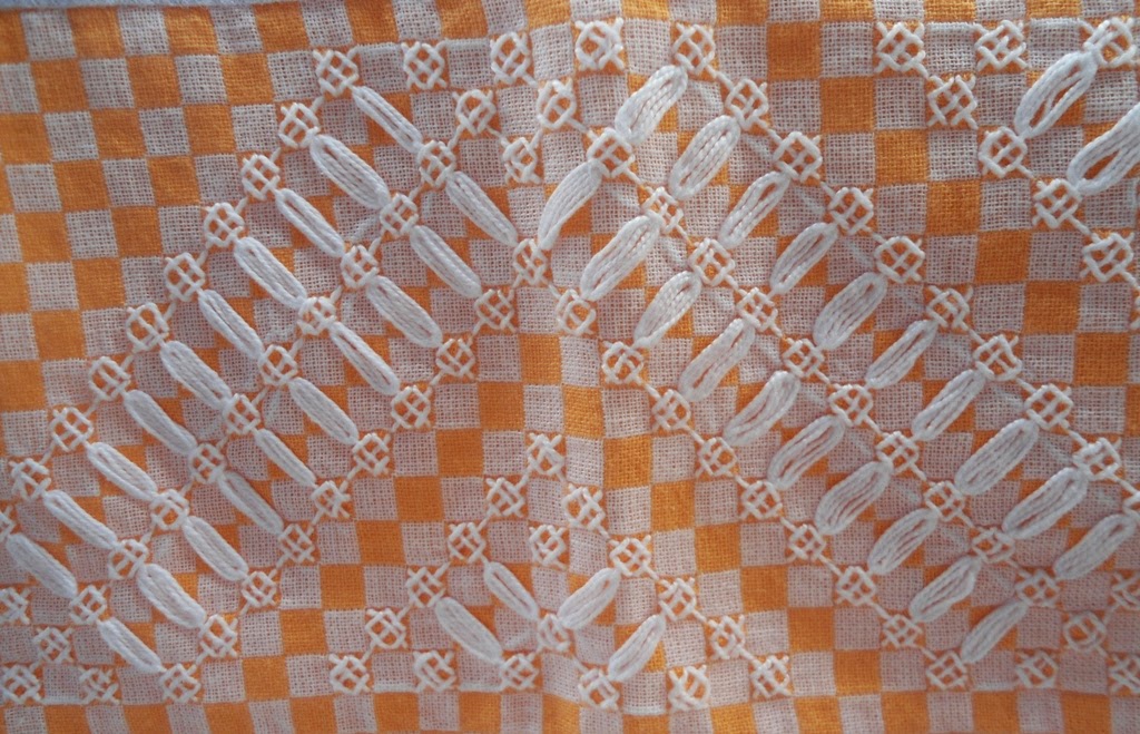 Ponto xadrez  Padrões de bordado, Hardanger bordado, Bordado em tecido  xadrez