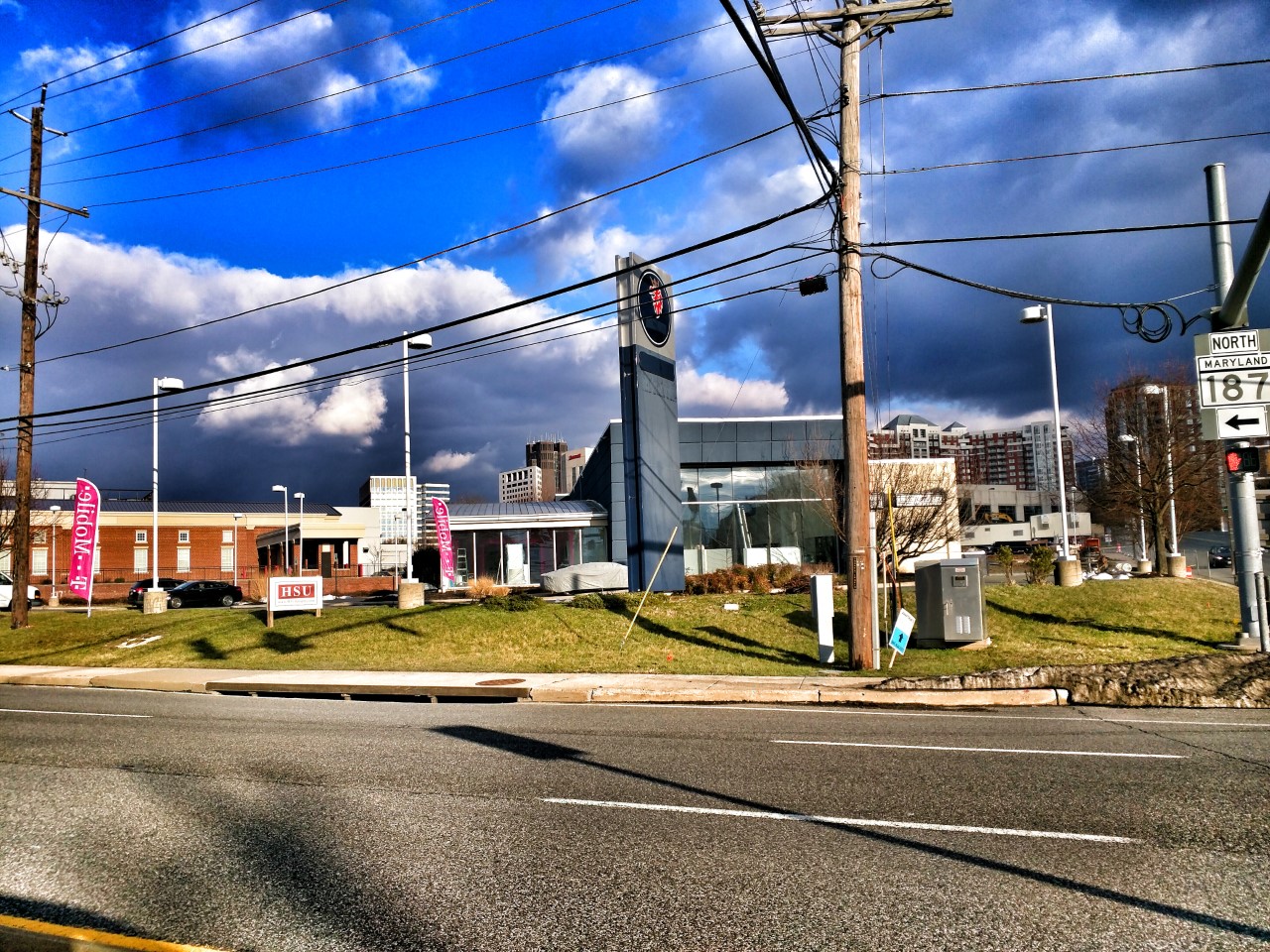 Robert Dyer Bethesda Row TMobile to open across from Pike & Rose in