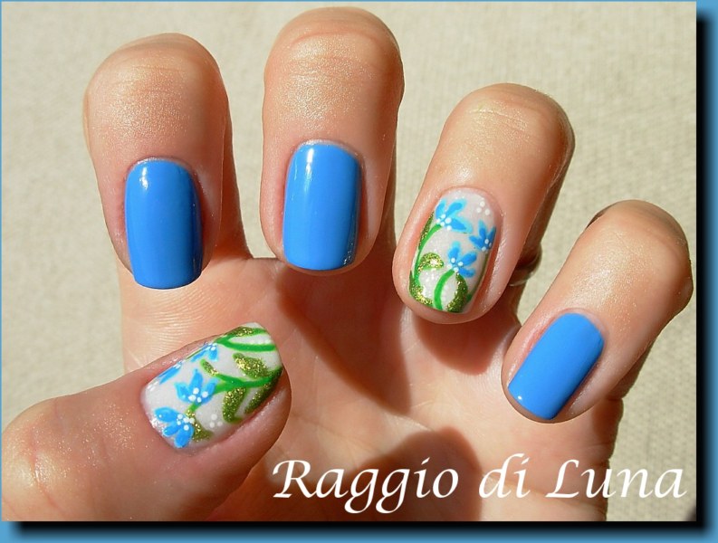 Raggio di Luna Nails: Sky blue flowers