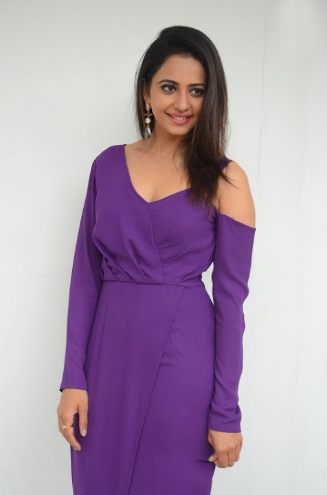 Rakul Preet Singh Photos at Dhruva Movie Interview