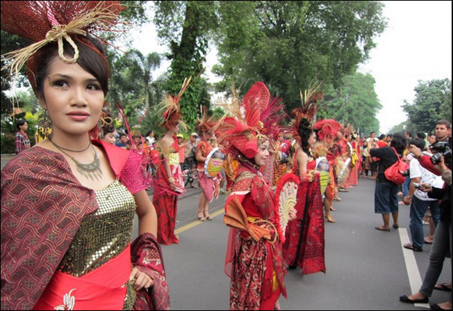 33 Ide Top Keunikan Pakaian  Adat  Bali  Tema 7 Kelas 4