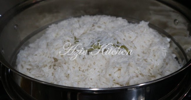 Cara Masak Nasi di Kompor Cara Masak Nasi di Kompor [8 Langkah Mudah dan Enak From satujejak.com
Ada bengkel mesin dan rekayasa di jogja yang bisa memenuhi kebutuhan anda, baik mesin indrusti kelas menengah hingga kelas menengah keatas. Tombol ini mengeluarkan bunyi klik secara otomatis seperti pemanggang roti saat. Usahakan menggunakan panci kukusan biasa. Simak resep rawon daging sapi menggunakan panci presto dari buku masak praktis dengan panci presto (2013) oleh lilly t. Kita pesan mesin di rumah mesin dengan. Rasa dan aromanya yang khas dan selalu mengingatkan memori pasar pabukoan (takjil) bulan ramadhan di sumatera.
Dapurnesia adalah toko alat dapur online #1 indonesia yang menjual berbagai perlengkapan dan peralatan dapur murah, lengkap, dan berkualitas untuk melengkapi dapur dan rumah anda.
1000 gr ayam pejantan, 300 gr kentang potong kotak ukuran sedang, 1000 ml santan encer, 200 ml santan kental, 3 lembar daun salam ukuran besar, 1 batang sereh lalu digeprek, 7 lembar daun jeruk, 3 sdm minyak. Dapurnesia adalah toko alat dapur online #1 indonesia yang menjual berbagai perlengkapan dan peralatan dapur murah, lengkap, dan berkualitas untuk melengkapi dapur dan rumah anda. Jika penanak nasi anda memiliki panci yang bisa dilepas, pasangkan kembali pancinya setelah diisi dengan beras dan air. Porsi nasi yang diberikan pun terbilang cukup banyak karena memenuhi nampan plastik tersebut. * untuk mengetahui kebenaran informasi yang beredar, silakan whatsapp ke nomor 0811 9787 670 hanya dengan ketik kata kunci yang diinginkan. Tata bungkusan botok dalam panci kukusan, masak sampai matang selama lebih kurang 40 menit dengan api sedang.
![Cara Masak Nasi Kukus usrecaft Cara Masak Nasi Kukus usrecaft