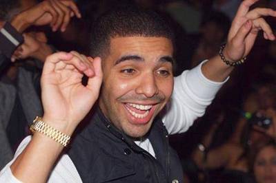 [Image: drake+face+11.jpg]